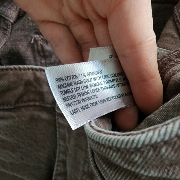 Universal Thread Vintage Midi denim shorts. Size 10. New. - Picture 6 of 7